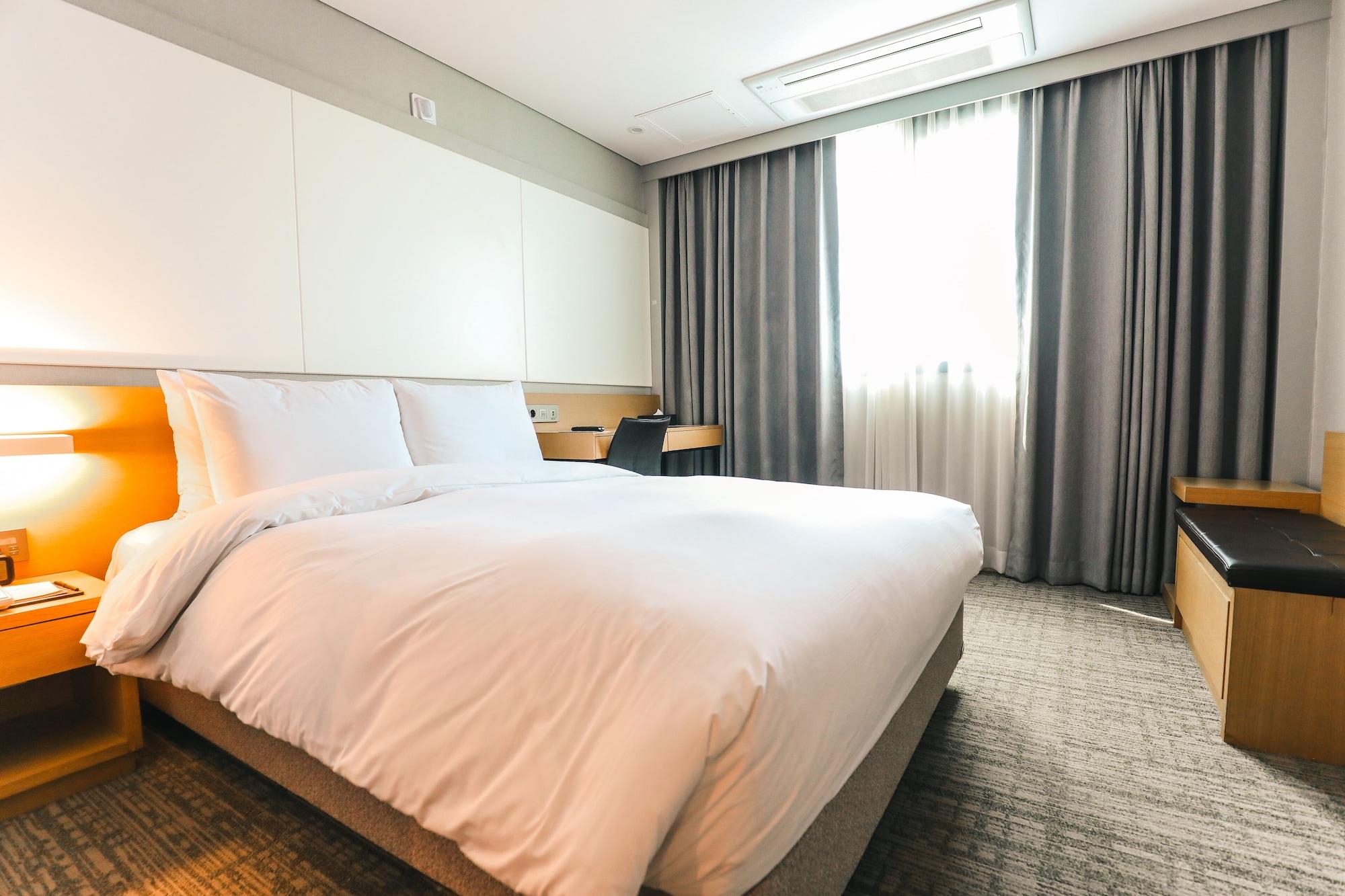 On City Hotel Cshonan Kültér fotó