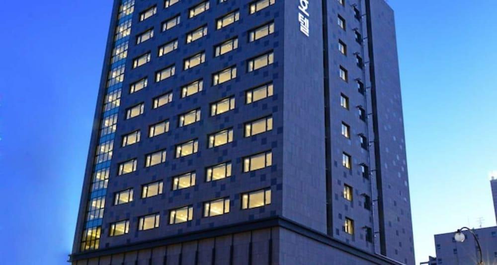 On City Hotel Cshonan Kültér fotó